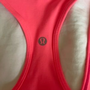Lululemon pink tank